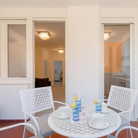 Residential Apt, Comfortable****- Parking-teracce Apartment Split